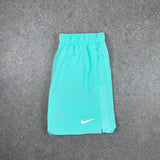 Nike Challenger Shorts Turquoise