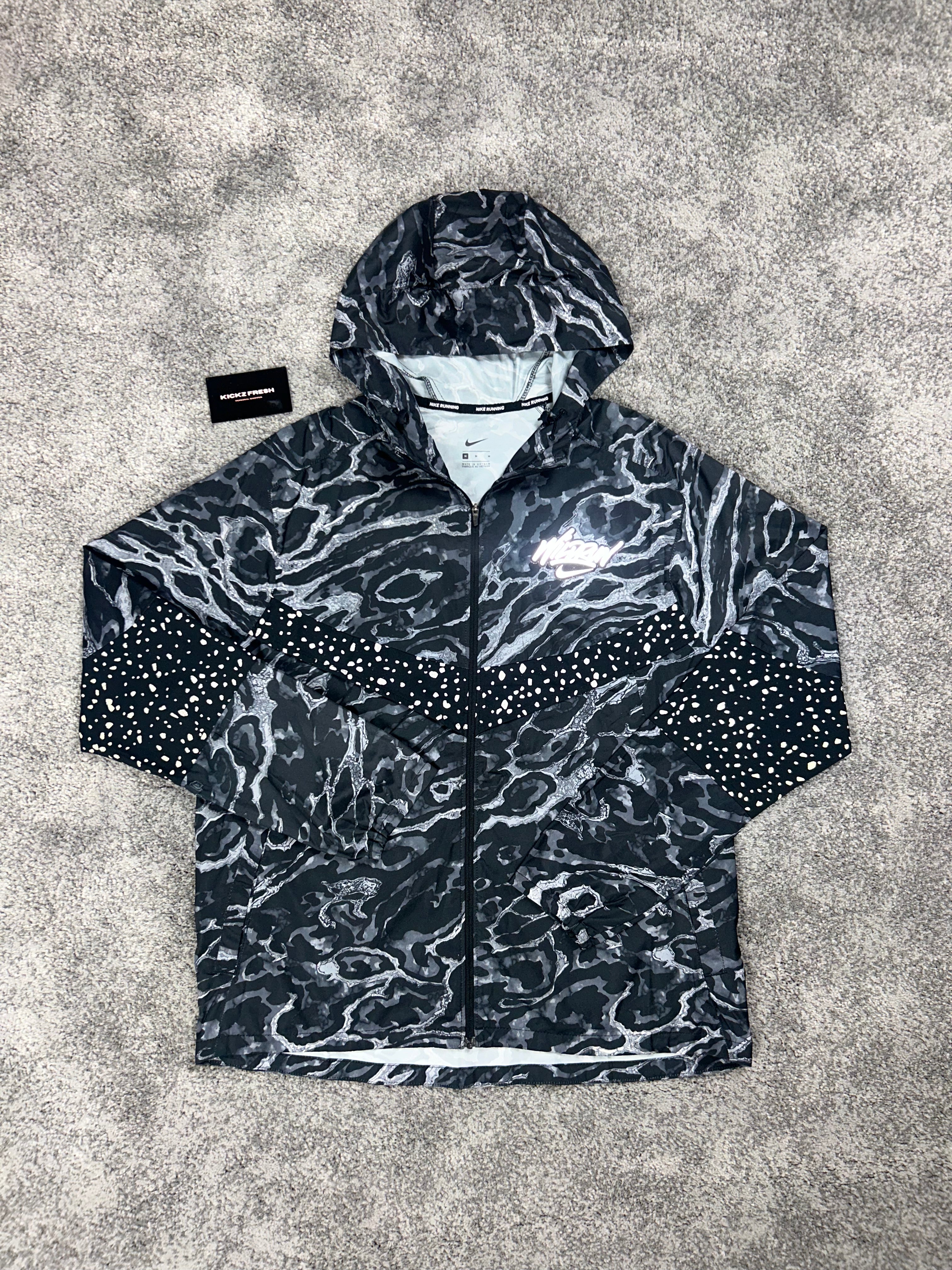 Nike windrunner Jacket Metallic Liquid – Kickzfresh