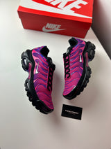 Nike Air Max Plus TN ''Fire Berry''