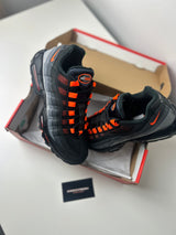 Air Max 95 Hyper Crimson
