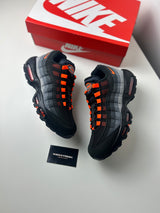 Air Max 95 Hyper Crimson