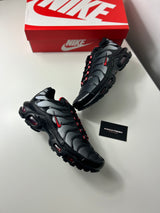 Nike Air Max Plus TN Black Red Dracula