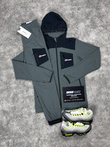 Berghaus Woven Athracite Black Grey Tracksuit