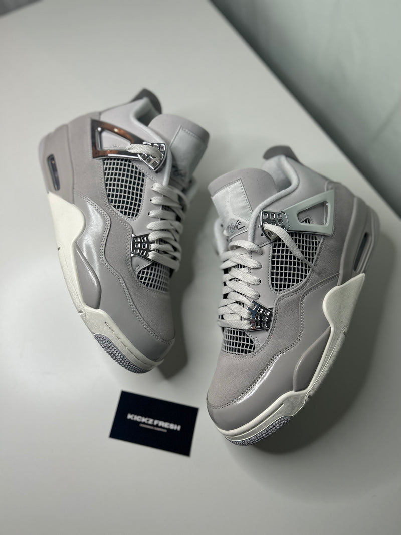 Air Jordan 4 'Frozen Moments'