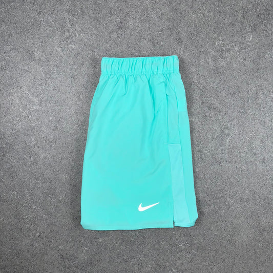Nike Challenger Shorts Turquoise