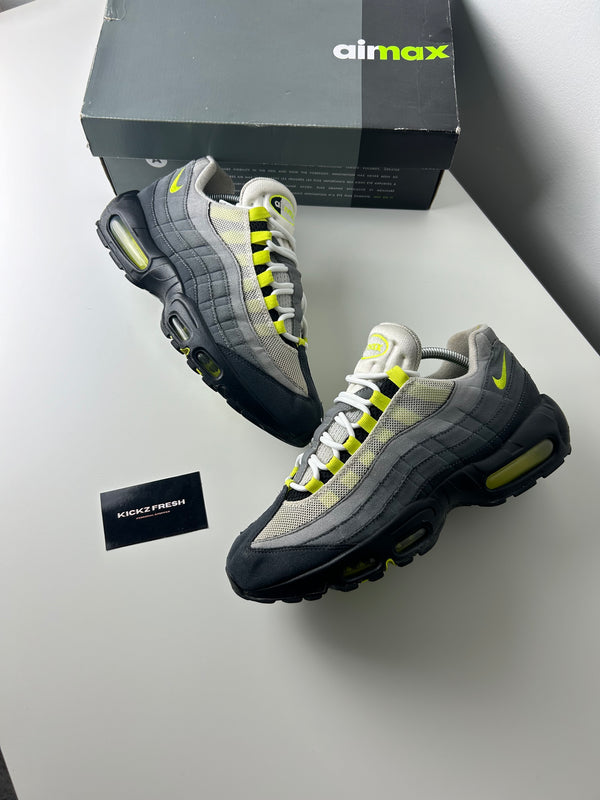 Air mx 95 Og Neons 2020 Pre Loved