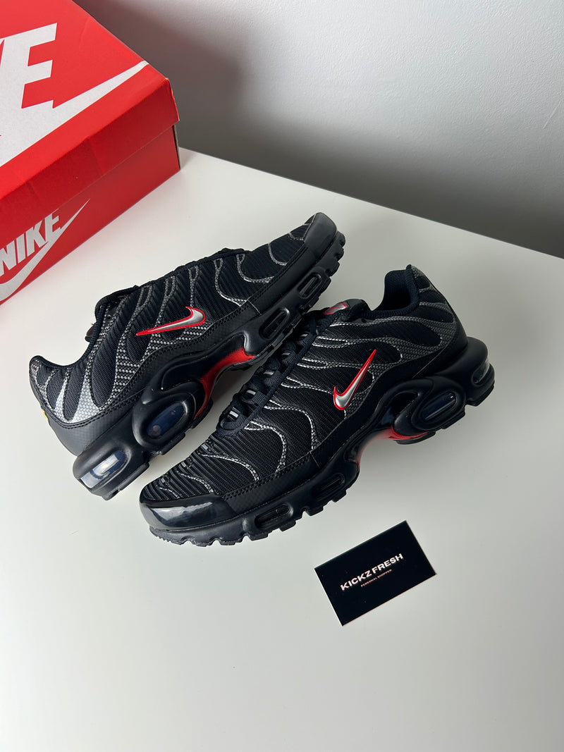 NIKE AIR MAX PLUS TN BLACK CARBON