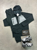 Berghaus Pavey Black Light Grey Tracksuit