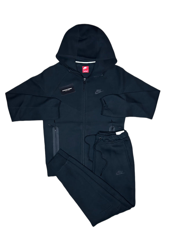 Nike Tech Fleece Black Tracksuit (New Season)